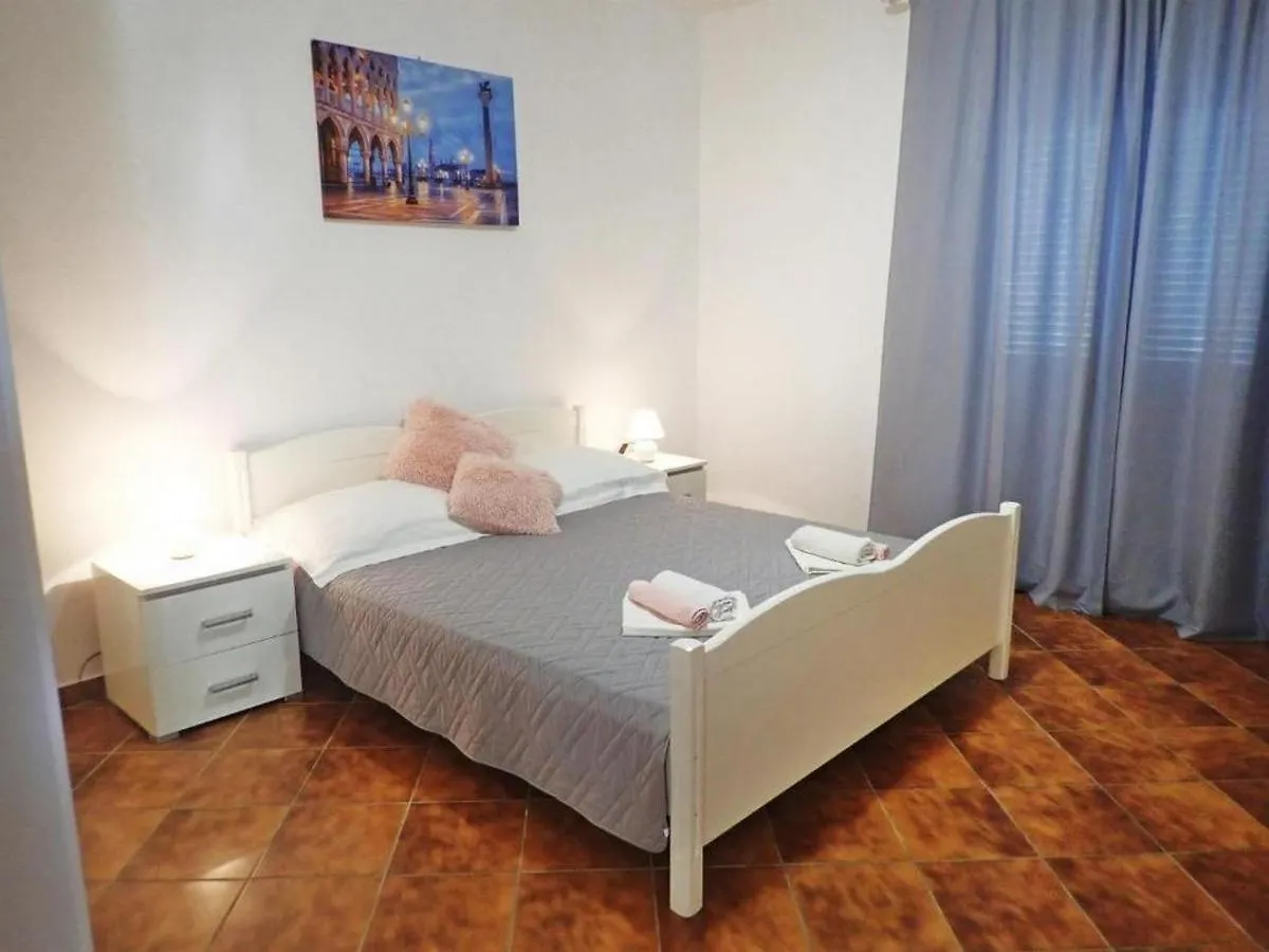 Apartments By The Sea Seline, Paklenica - 21208 Croatia